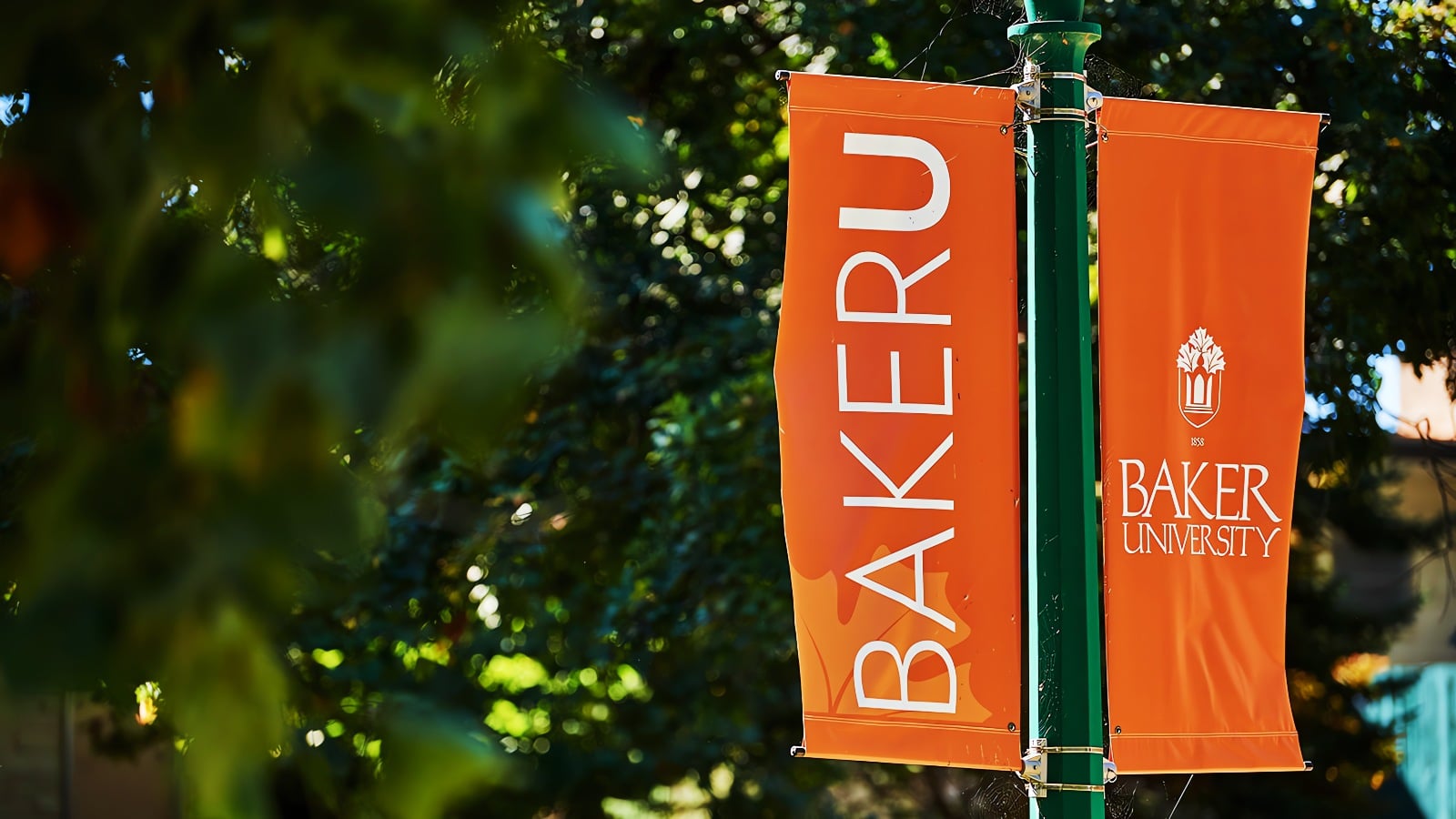 Baker University lU2k0q