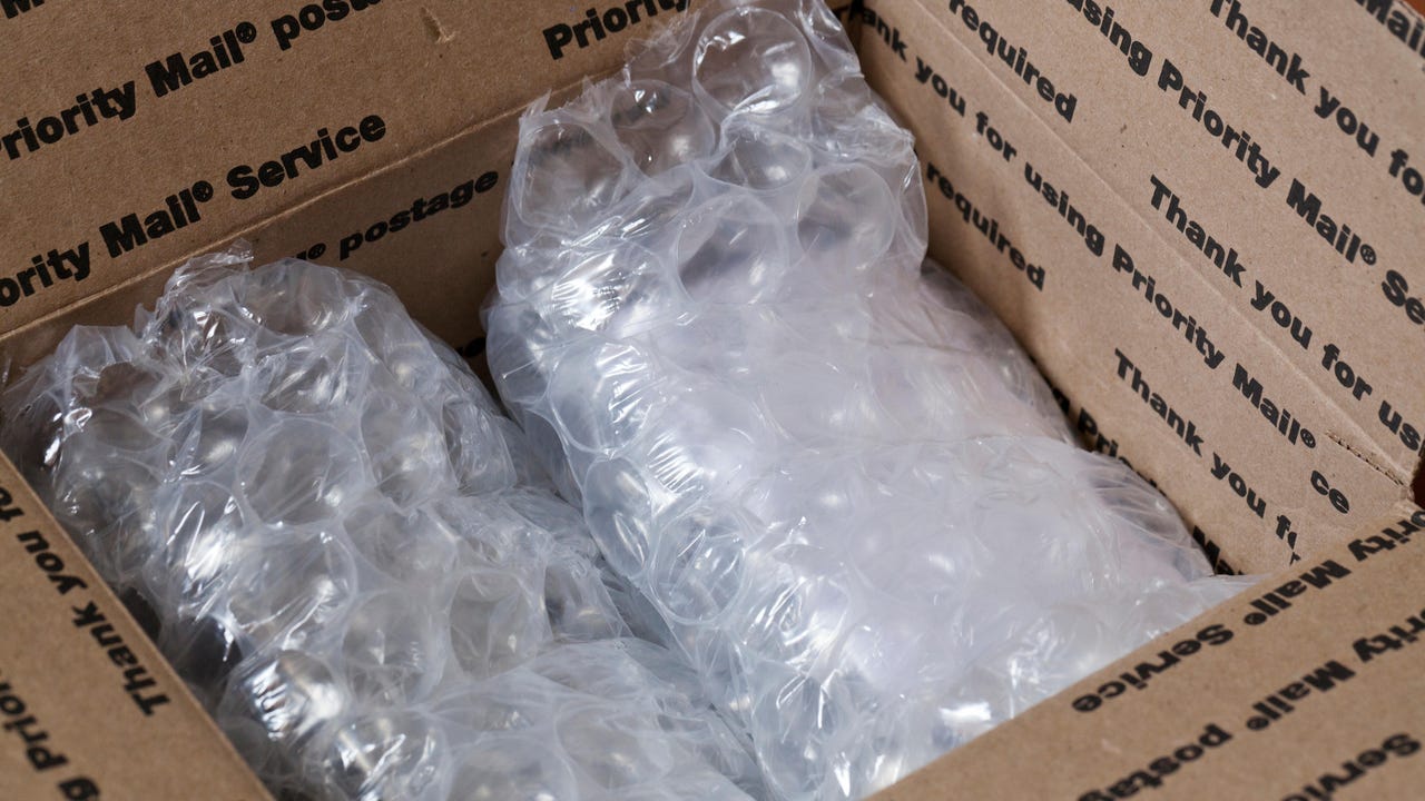 Packing B Christopher Alamy WJQXEm