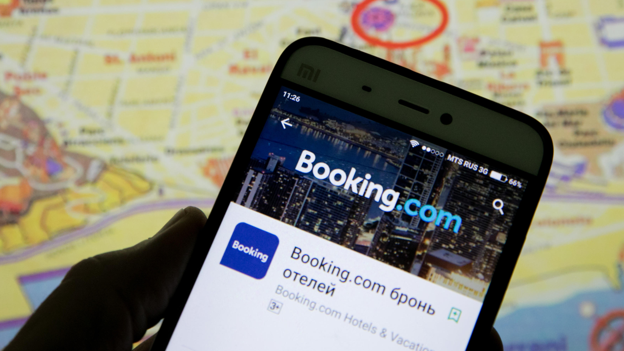 booking Aleksey Zotov Alamy W82KzE