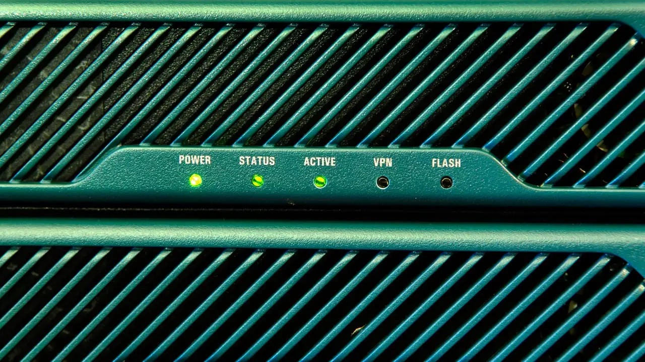Cisco firewall panel John Kershaw Alamy 6ncweH